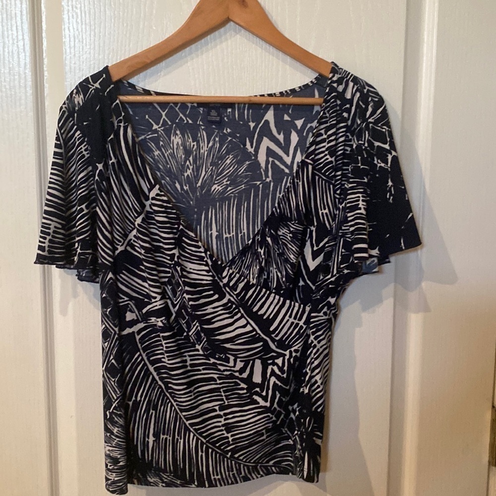 Chaps Size Xl Crisscross Front Flutter Short Slee… - image 2